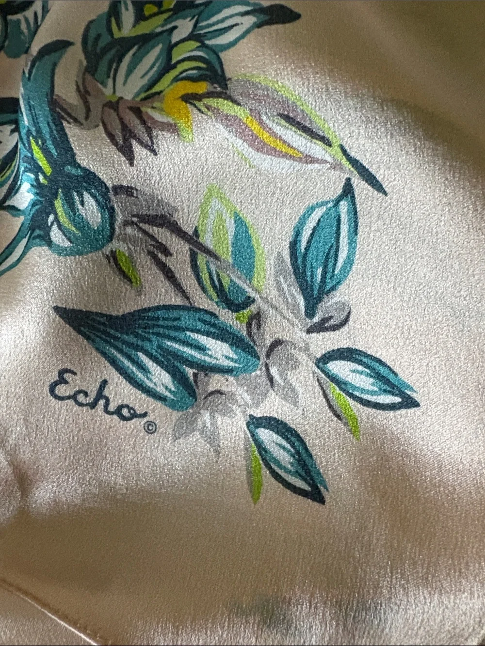 Echo silk scarf